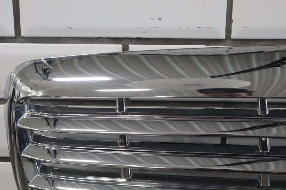 2003-2011 Ford Crown Victoria Grille OEM