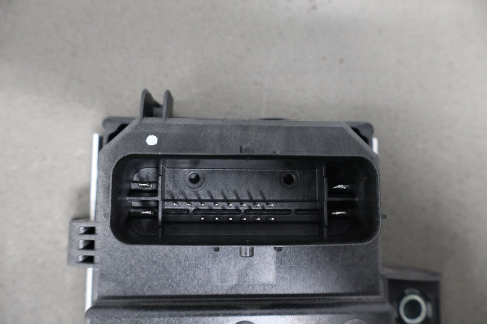 2015 Chevy Camaro SS 6.2L V8 Fuel Pump Control Module 23488511