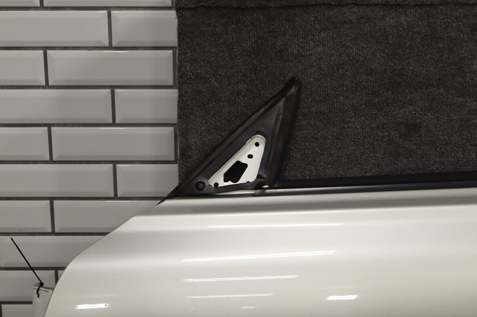 02-10 Lexus SC430 Z40 Left Front Door Shell Silver 1C0