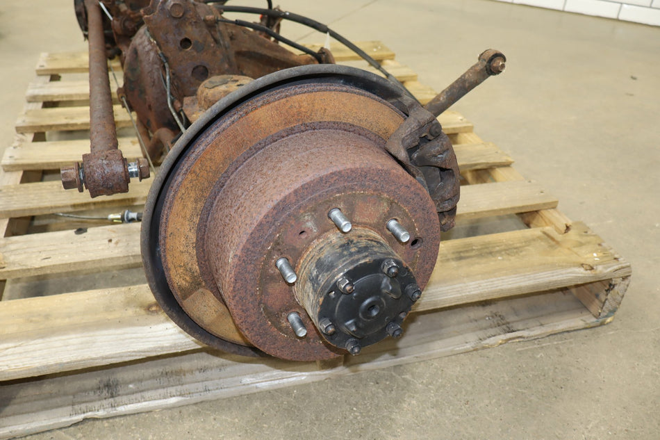 1996-1997 Lexus LX450 Rear Axle Assembly 4211060961 OEM