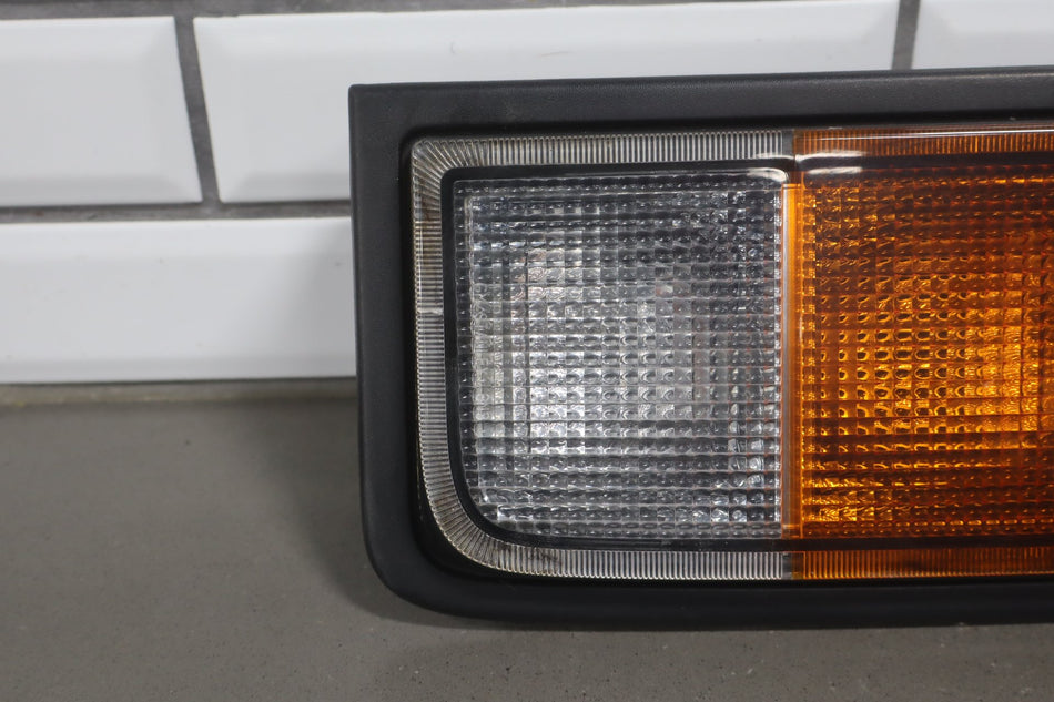 2003-2004 Hummer H2 Right Tail Light 15193459
