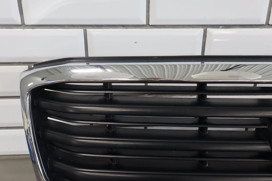 1998-2002 Toyota Land Cruiser Grille 5311160340 OEM
