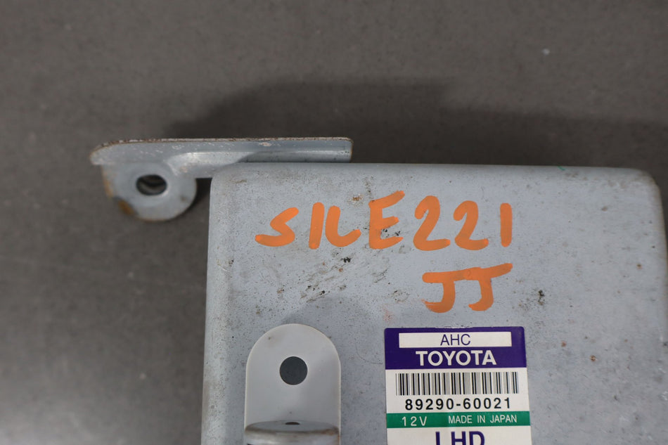 2001 Lexus LX470- Chassis Control Module