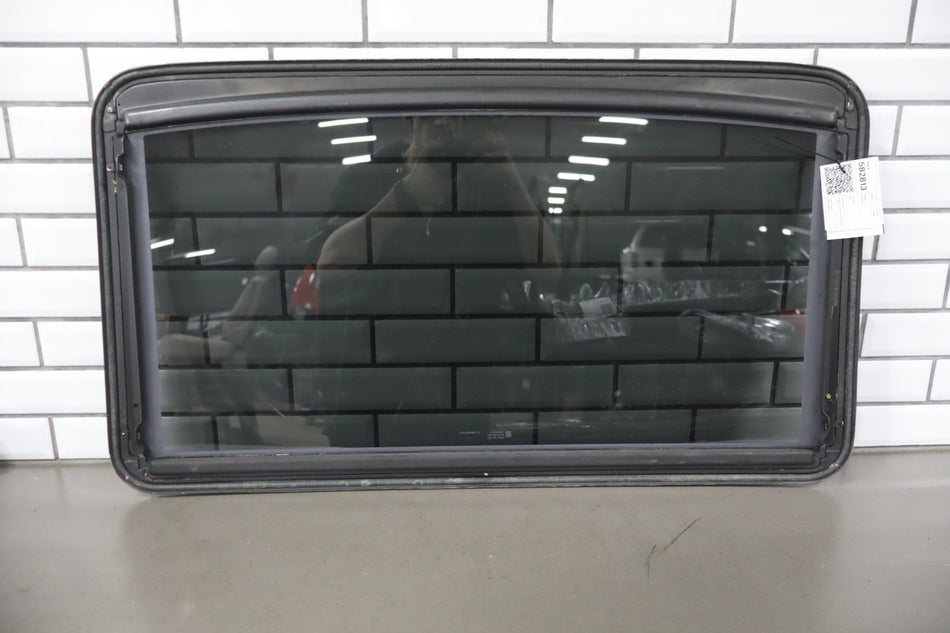 2003-2009 Hummer H2- Sunroof Glass Window 15781625