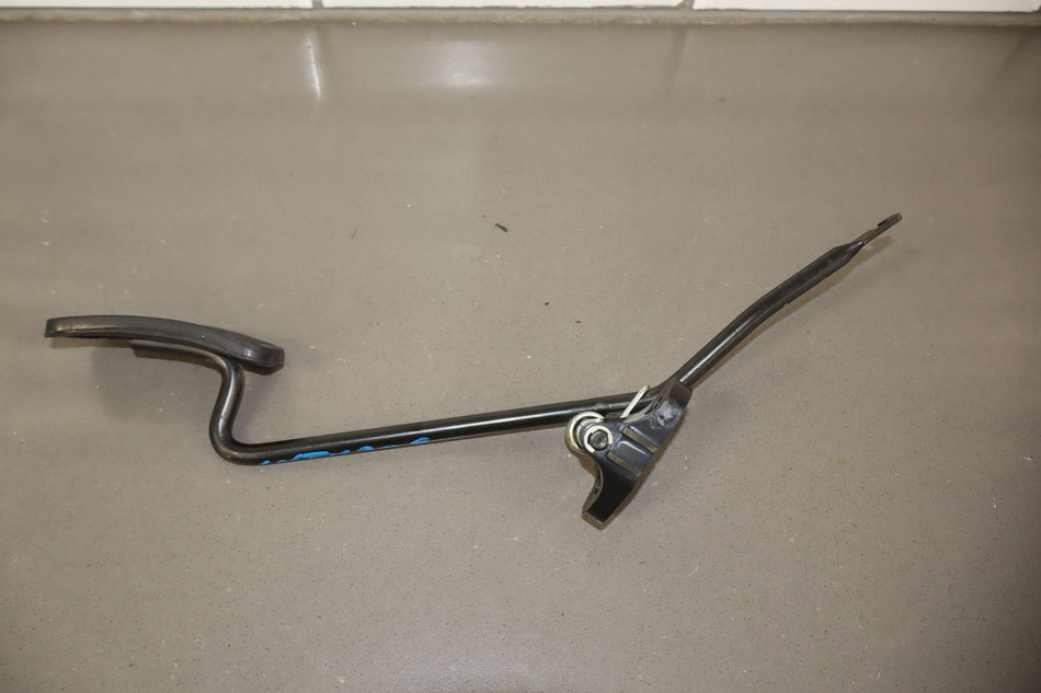 1992 Toyota Land Cruiser Pedal Assembly OEM
