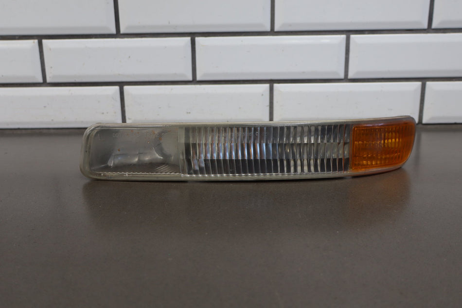 2002 GMC Sierra 2500 Left Front Lamp OEM