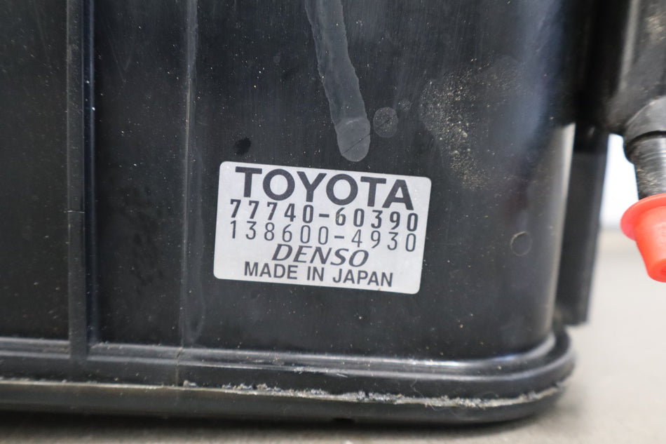 1998-2002 Toyota Land Cruiser Lexus LX470 Evaporator Canister 7774060390