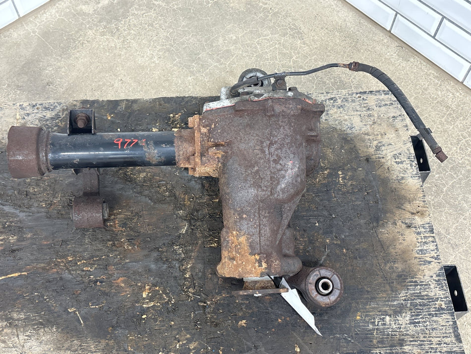 1998-2002 Toyota Land Cruiser J100 Front Differential 4.30 Ratio 251691 Miles