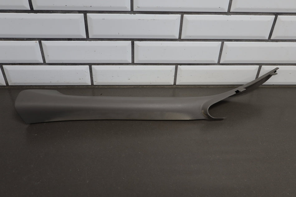 99-07 Chevy GMC Silverado Sierra SUV GMT800 A Pillar Trims Medium Gray