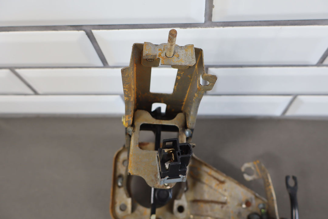 47341833