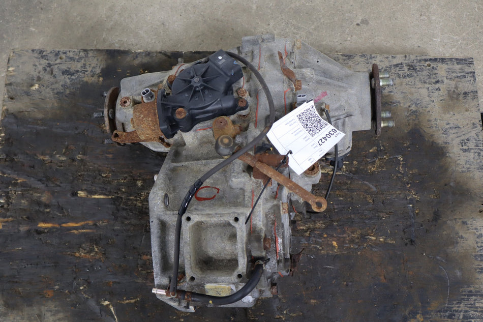 1998-2002 Lexus LX470 Transfer Case 361306A221 OEM