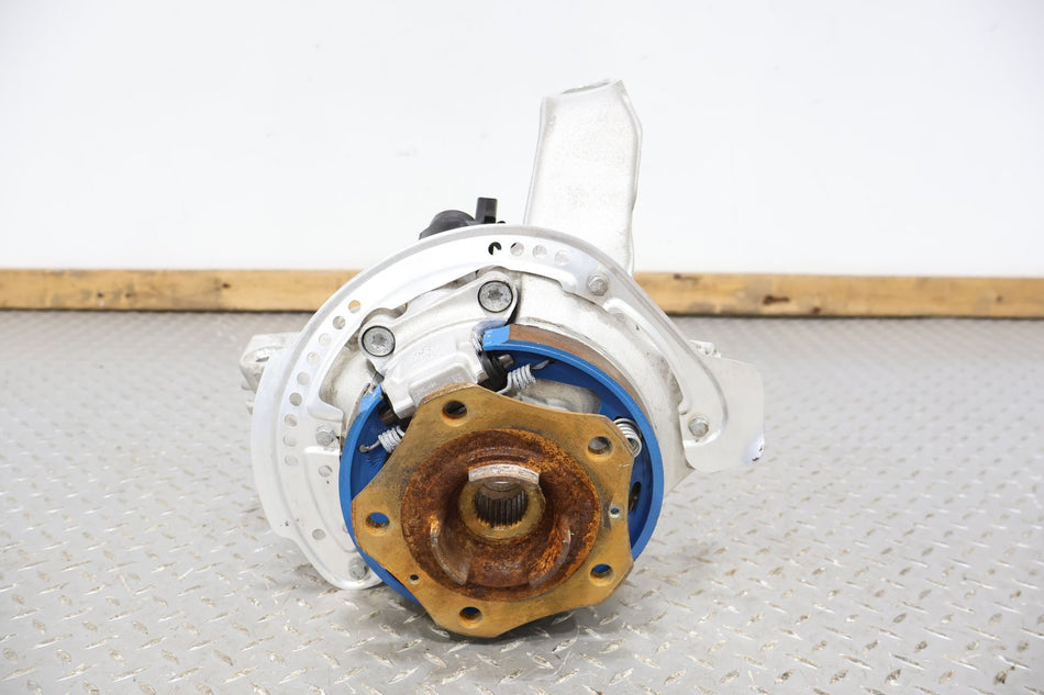17-24 Porsche 718 Cayman Boxster Left Rear Knuckle