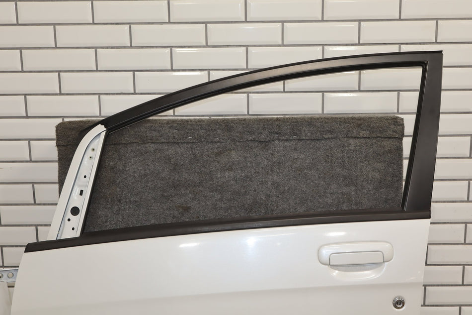 2012-2014 Mitsubishi i-MiEV Left Front Door Diamond White Pearl W13
