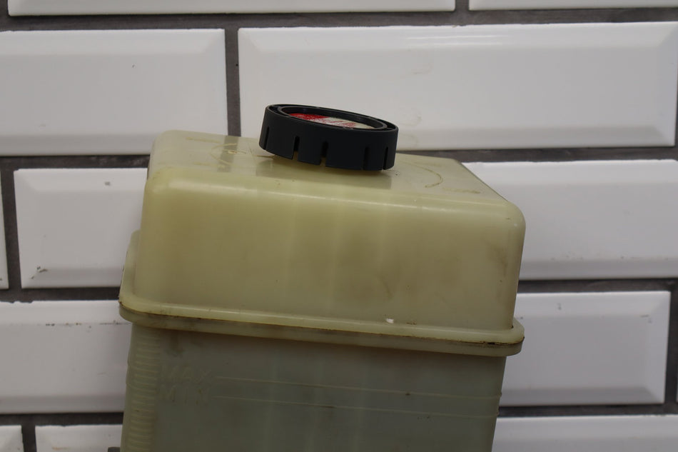 1998-2002 Lexus LX470 (J100) AHC Suspension Height Control Pump w/ Reservoir