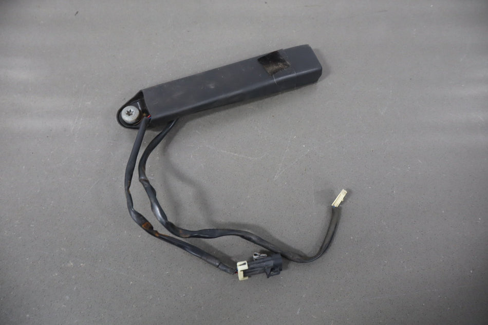 2008 Hummer H3- Right Front Seat Belt Buckle