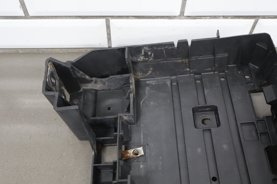 5C3410B711AA 03 to 07 Ford F250 F350 6.0L Diesel Air Intake Box Battery Tray