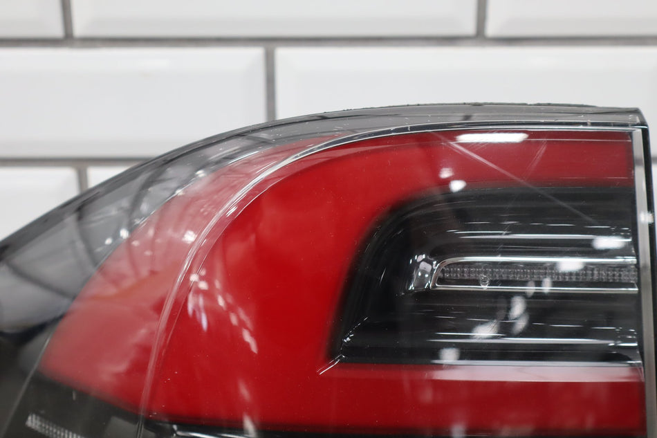 2016-2020 OEM Tesla Model X Rear Left Driver Side Outer Tail Light Lamp
