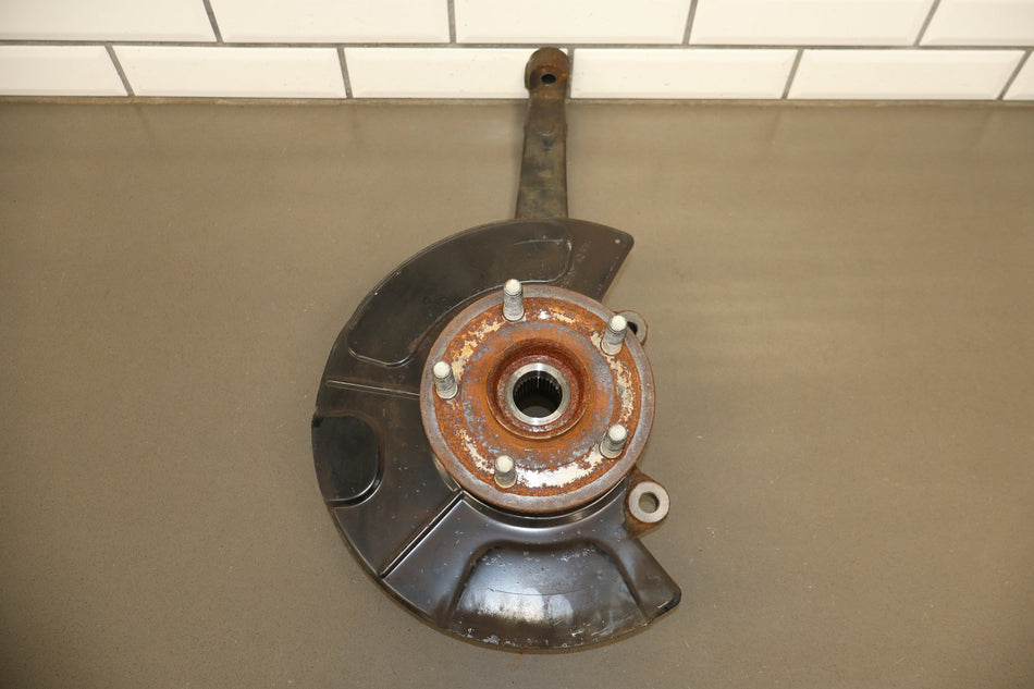14-16 Jeep Grand Cherokee WK2 Left Front Spindle w Hub ABS