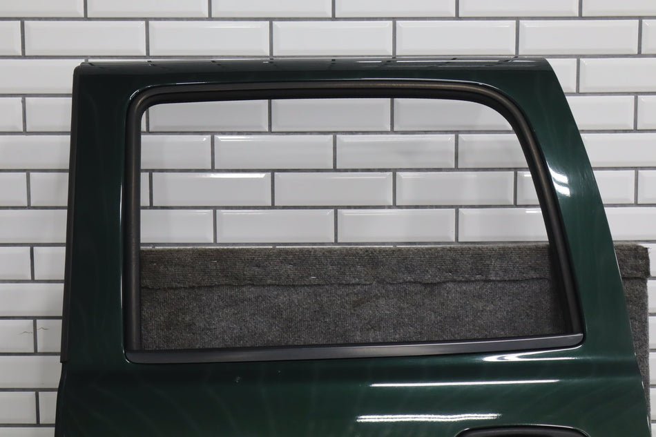 01-07 Chevy GMC Silverado Sierra Suburban GMT800 Crew Cab Left Rear Door Forest Green 47