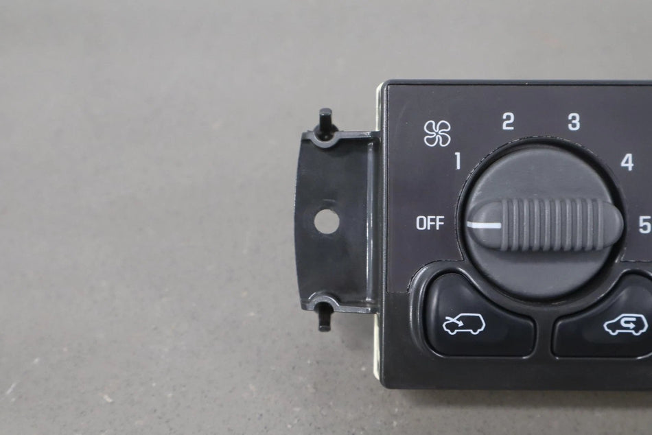 2001 GMC Sierra 1500- Heater/AC Controls