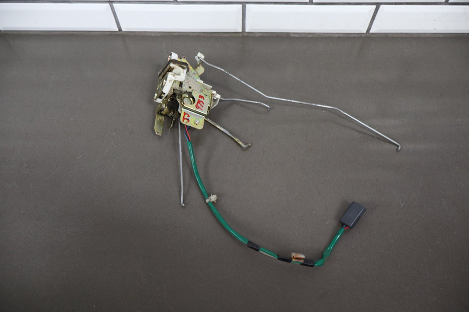 1999-2000 Mazda MX-5 Miata - Driver Door Latch