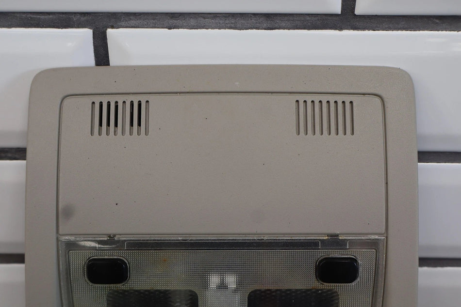 2011 Chevrolet Tahoe- Front Console