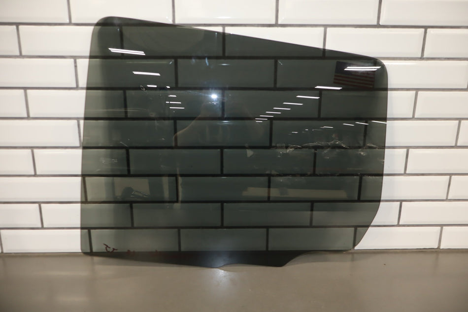 2004 Hummer H2 Left Rear Door Window 15189210 OEM