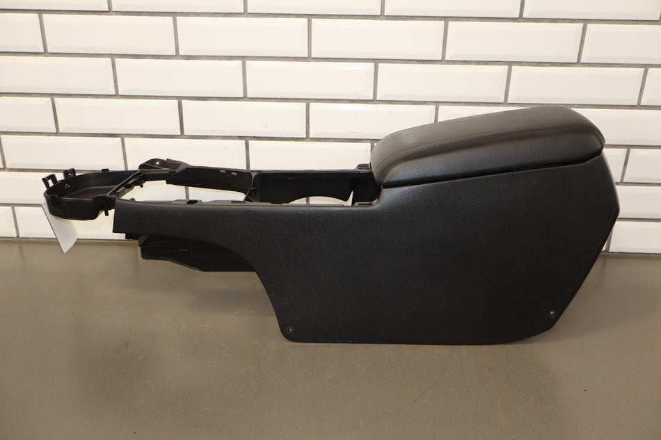 2004-2006 Pontiac GTO - Centre Console W/ Armrest
