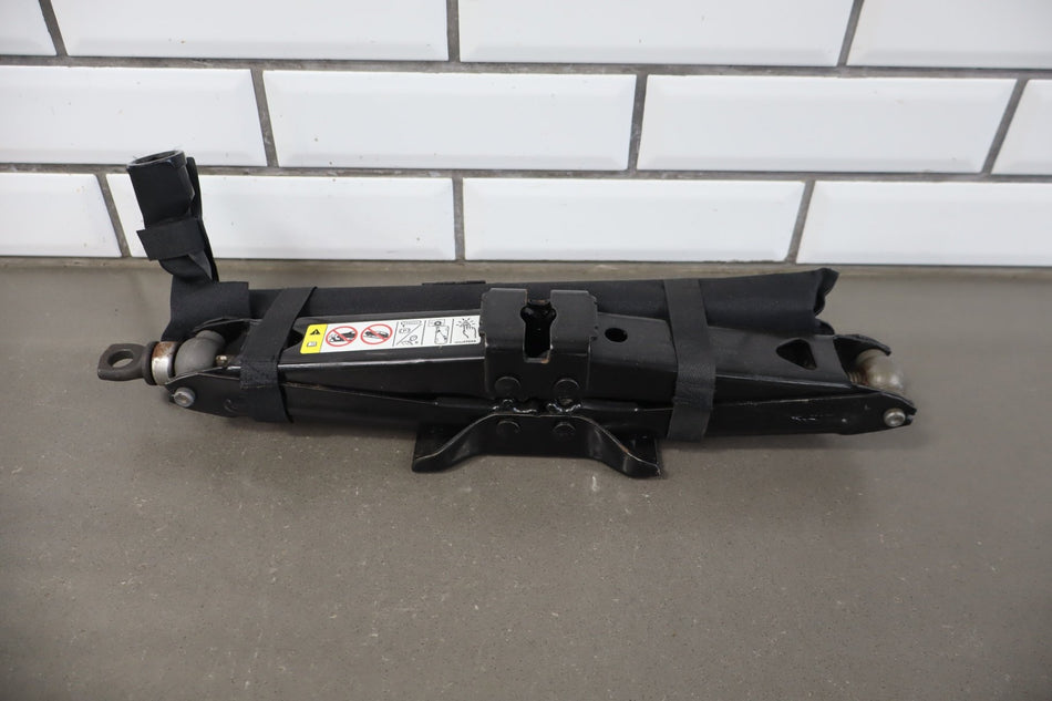 2018 Ram 1500 Jack OEM