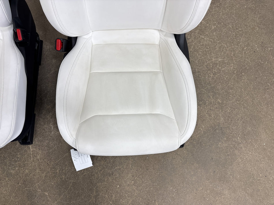 2020 Tesla Model X Performance Seats White Leather Seats Front/Rear 5 Seater