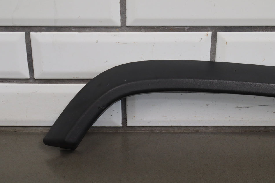 2003-2007 Hummer H2 Left Front Wheel Arch Moulding Stealth Gray 46