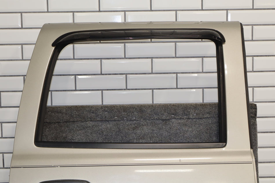 2000-2007 Chevrolet Silverado 3500 - Right Rear Door PN: 89023022