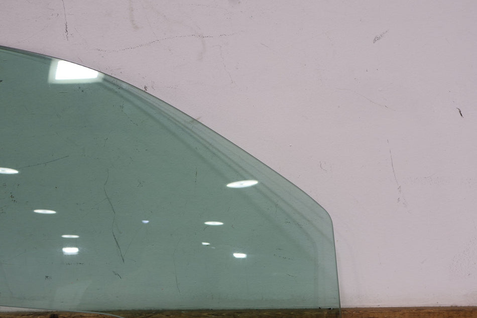 2011 Chevrolet Camaro- Right Front Door Window