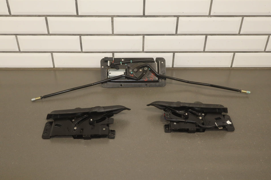 2003-2006 Chevrolet SSR Roof Latches W/ Motor