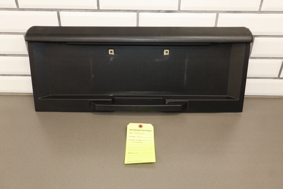 2003 Hummer H2- Tail Finish Panel