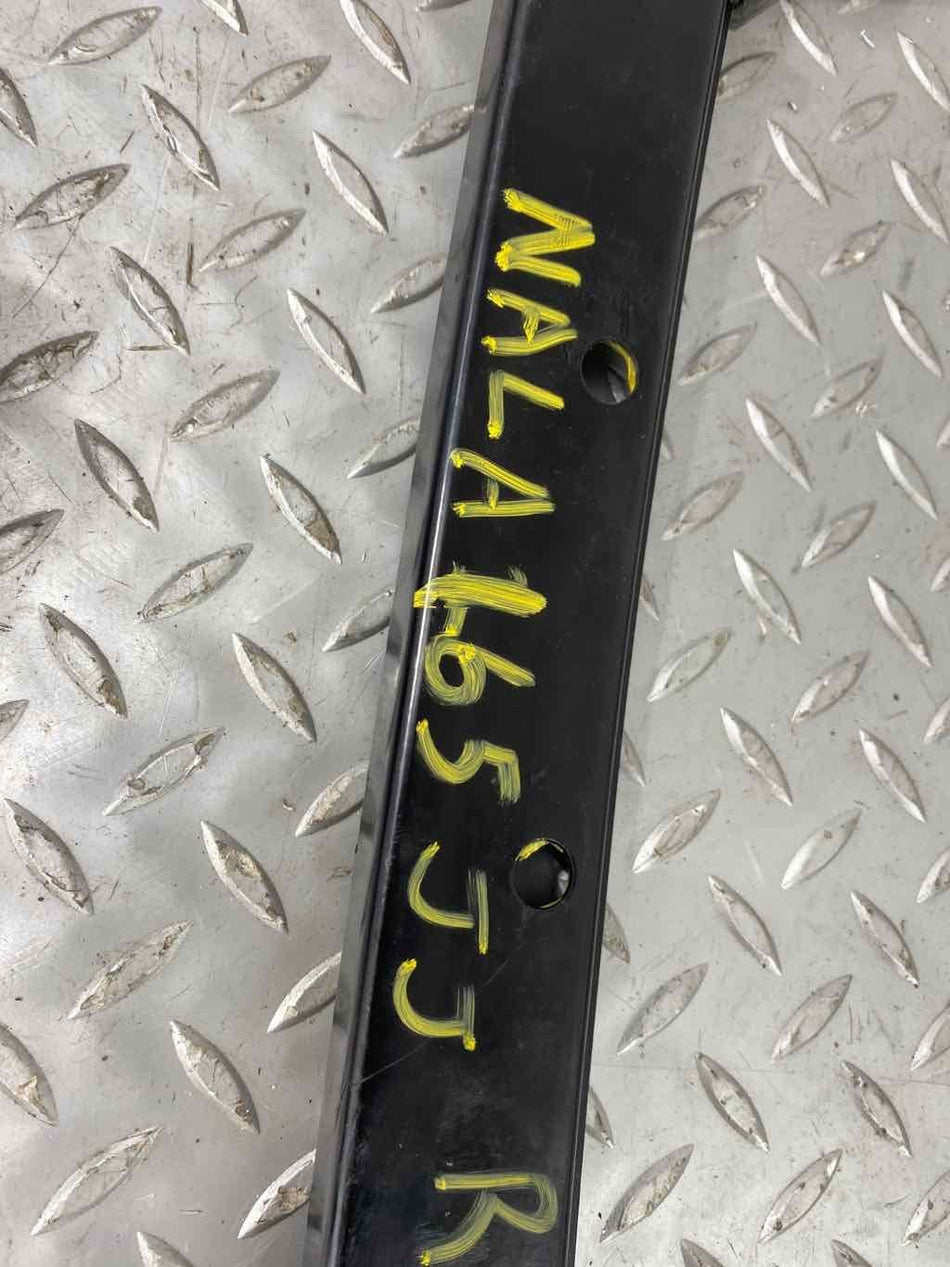 2010 LAMBOR- Right Front Door Regulator
