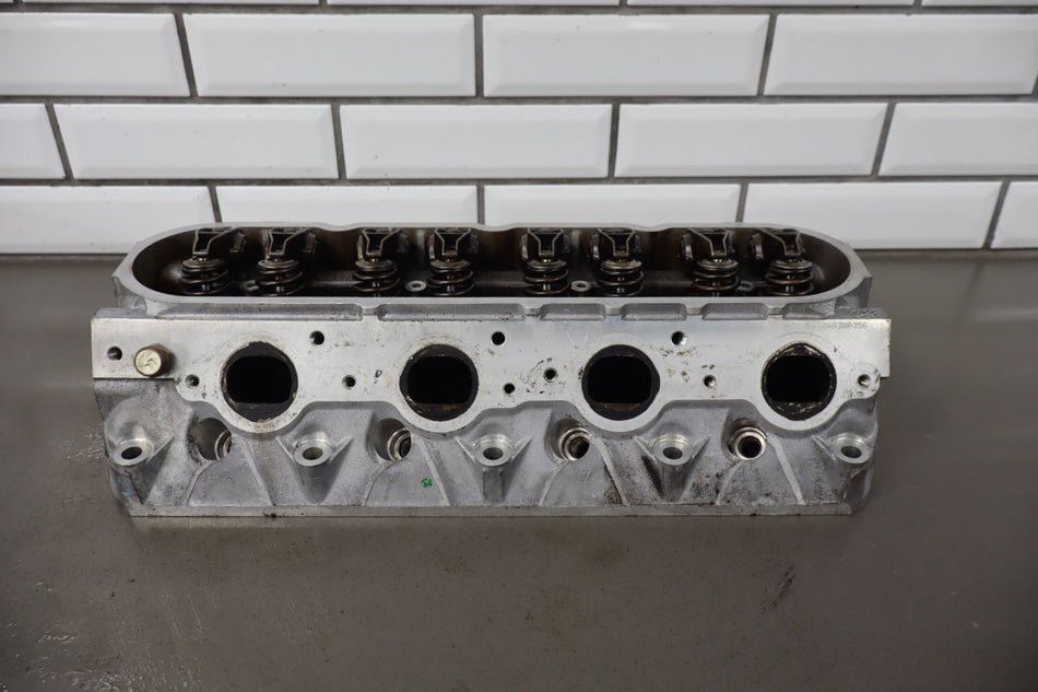 2009 Chevrolet Tahoe GMT900- Cylinder Heads Pair