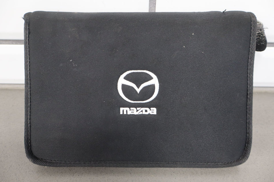 2002 Mazda MX-5 Miata Owners Manual OEM