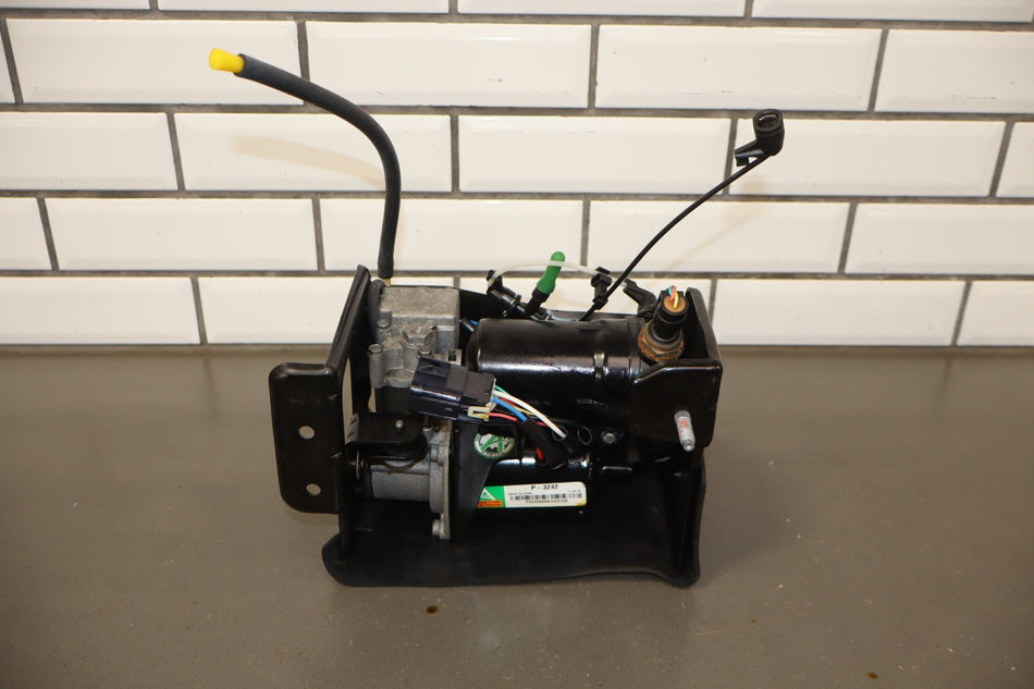 2007-2014 Cadillac Escalade ESV Luxury Air Ride Compressor 22941806
