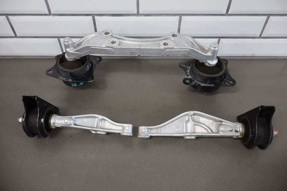2002 Honda S2000- Differential Carrier Assembly