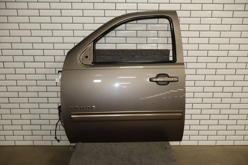 2011-2014 Chevrolet Tahoe/Suburban/Silverado Left Front Door Mocha Steel GHA