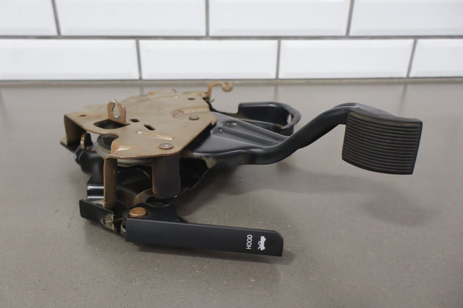 2008 Ford F-250 Super Duty Pedal Assembly OEM