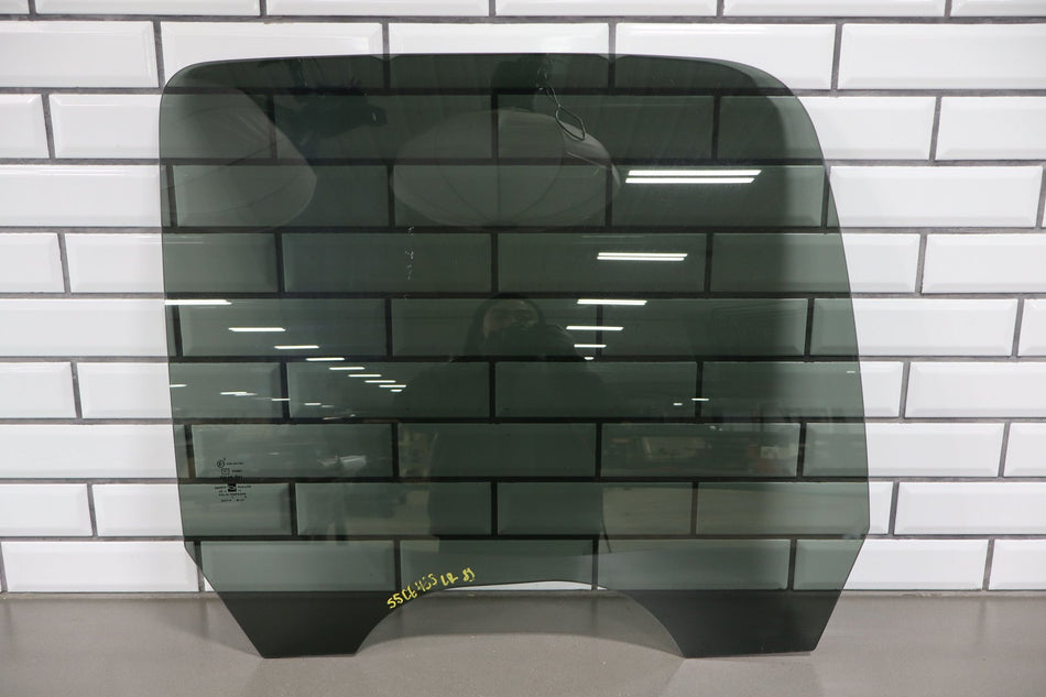 2005 Chevrolet Silverado 2500- REAR DOOR GLASS/WINDOW