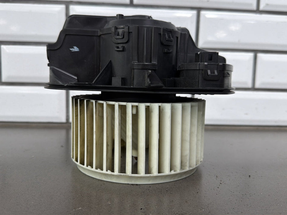2011-2018 Porsche Cayenne Blower Motor OEM