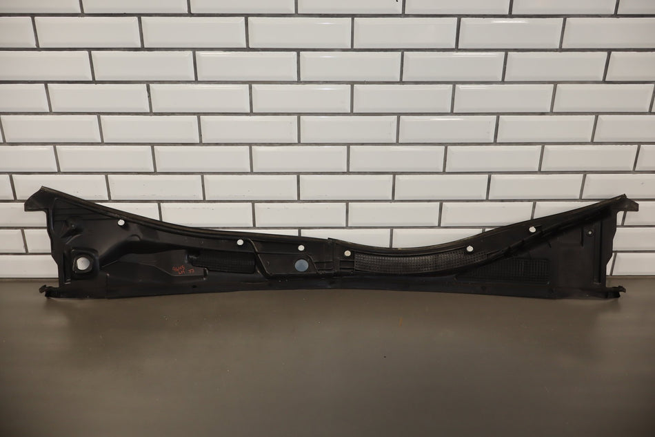 2002-2004 Infiniti M45 Cowl Vent Panel OEM
