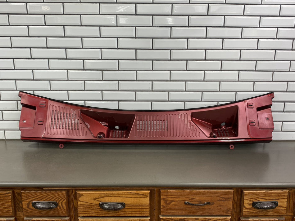 2003-2009 Hummer H2- Center Cowl Vent Panel Red Metallic 502 19256401