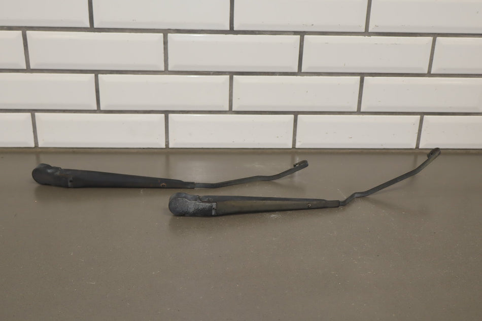2003-2009 Hummer H2- Wiper Arm Pair
