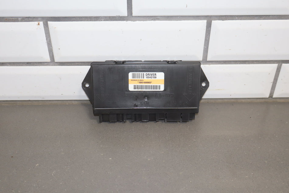 2000-2004 Chevrolet Corvette Driver Left Door Control Module 10342159