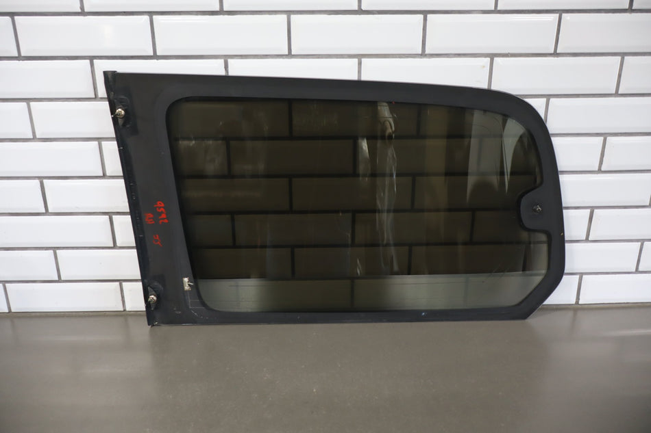 1999-2003 Lexus LX470 Right Quarter Window 6271060813