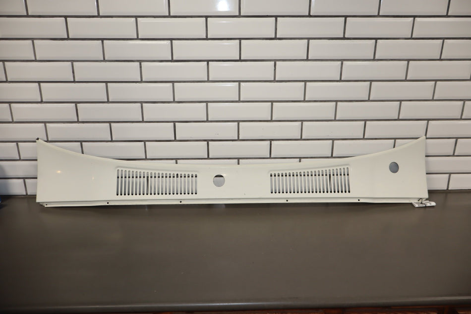 1997 Lexus LX450 J80- Cowl Vent Panel